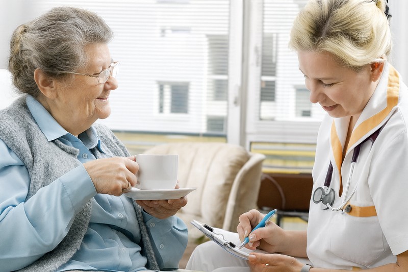 Догляд за літніми