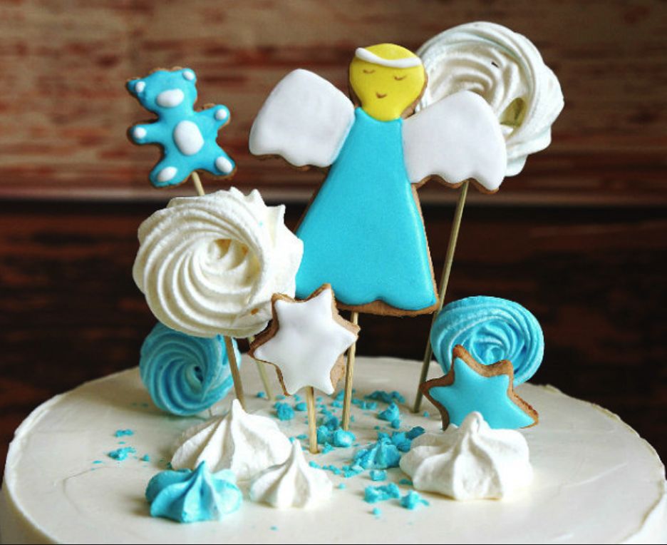 Как украсить торт: советы по выбору и изготовлению украшений